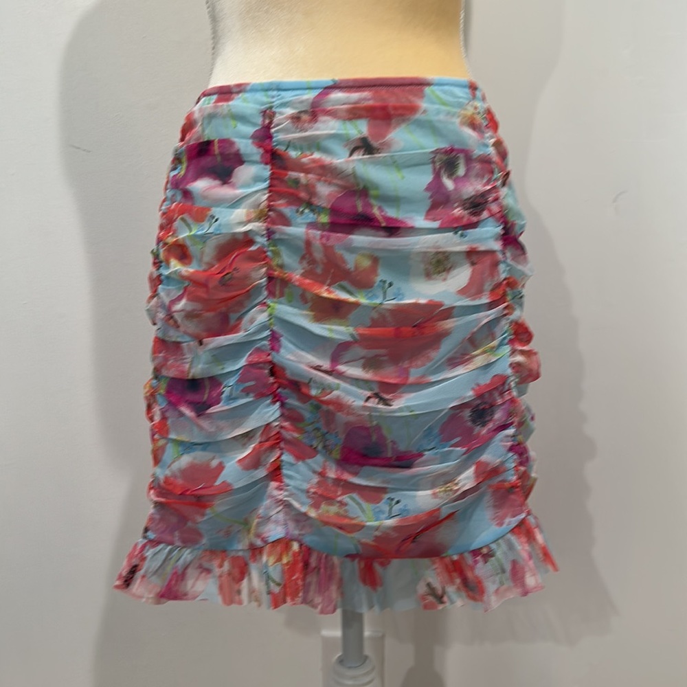 Victoria’s Secret Ruched Mini Skirt Size L